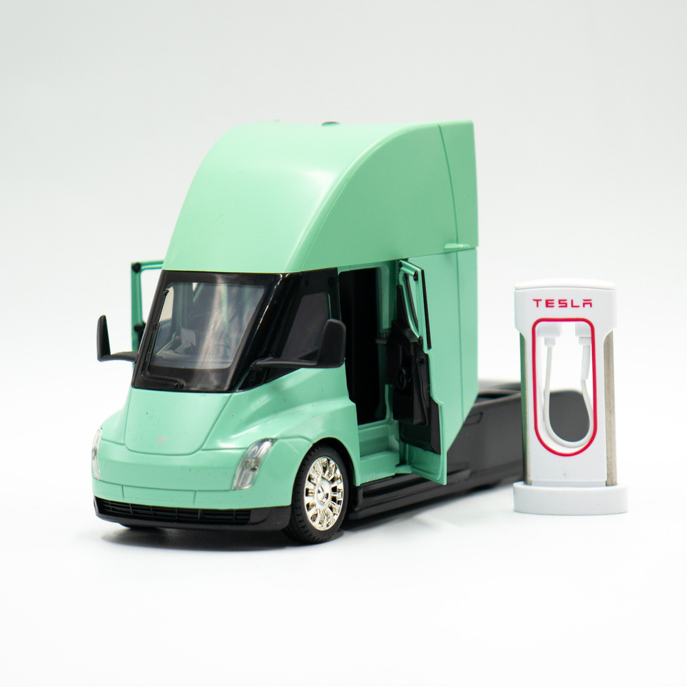 کامیون تسلا سِمی سبز