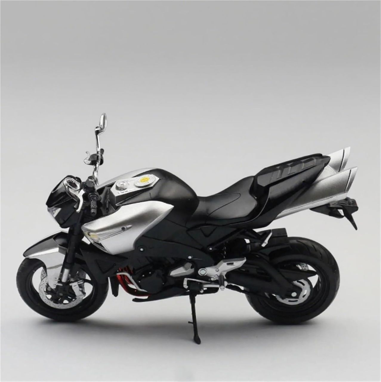 Suzuki B-King